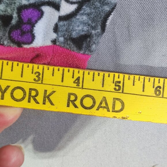 Monster High Onesie girl pyjamas size M (10-12) grey with graphic design - Picture 11 of 11